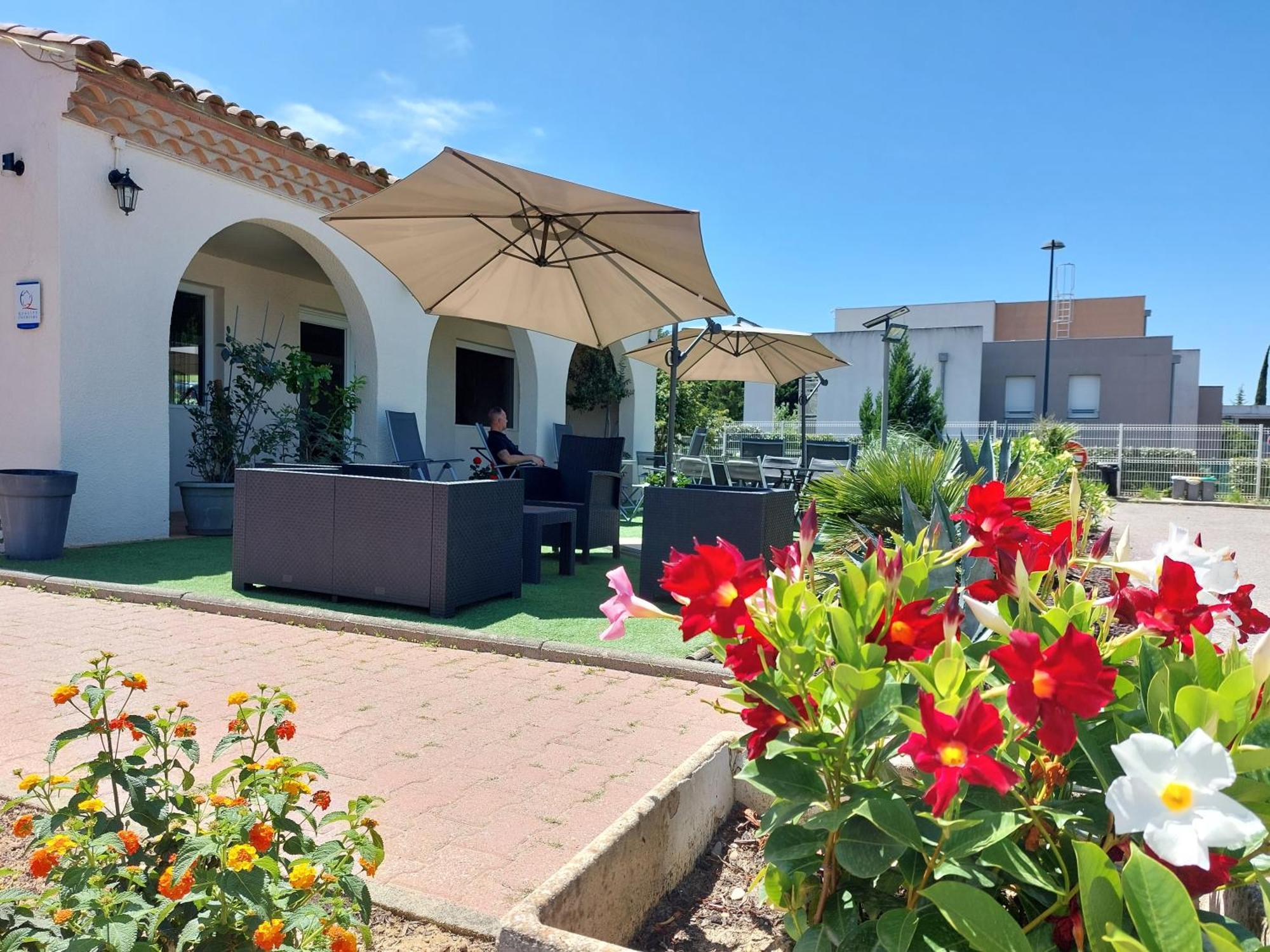 Brit Hotel Bosquet Carcassonne Cite Exterior photo
